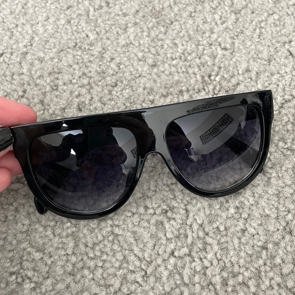 Black sunglasses